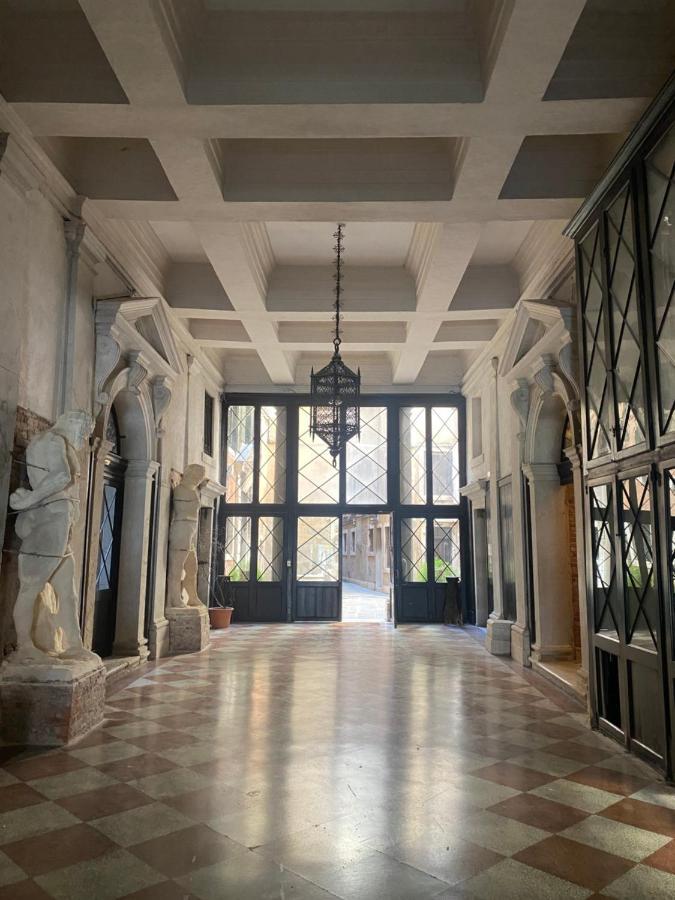 Dimora Contarini Charm Apartment On Grand Canal Венеция Екстериор снимка